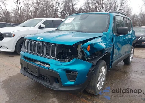 2022 Jeep Renegade Sport 4X4 z USA, uszkodzony, nr VIN ZACNJDA12NPP01011